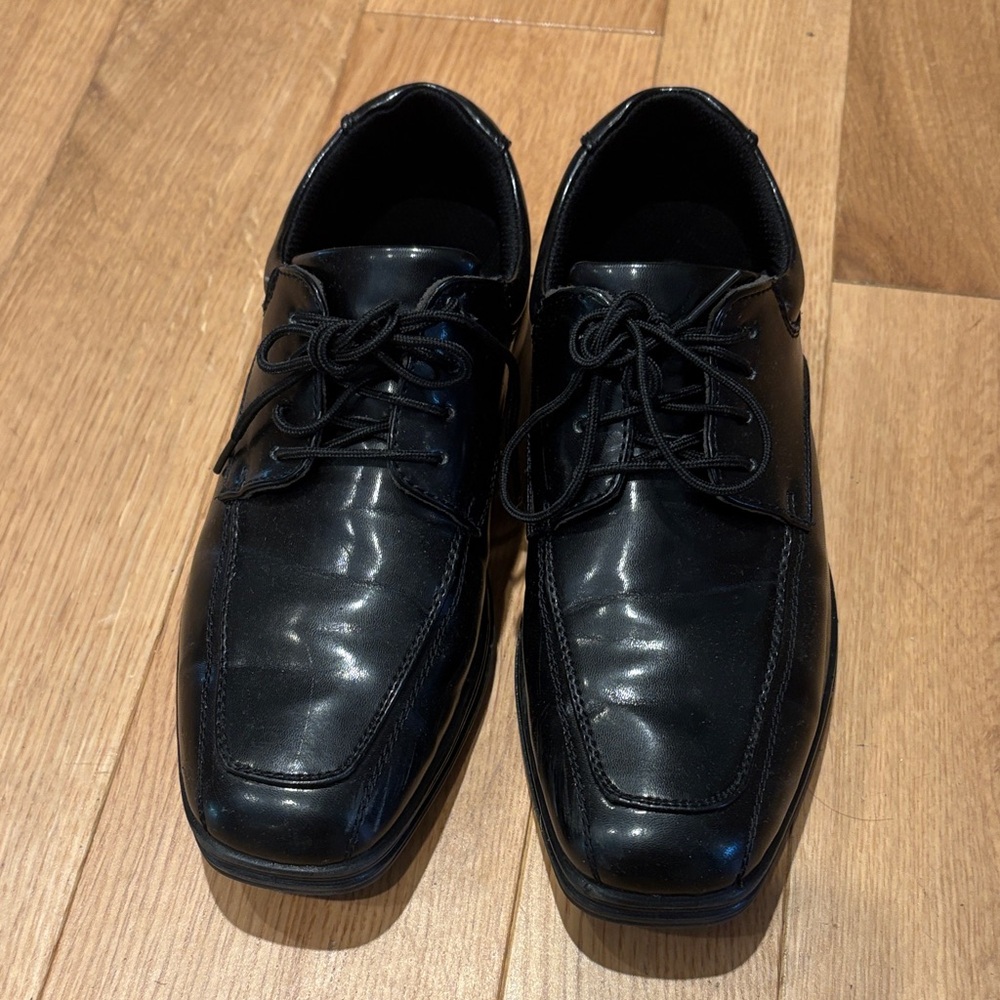 Black dress shoes size 5